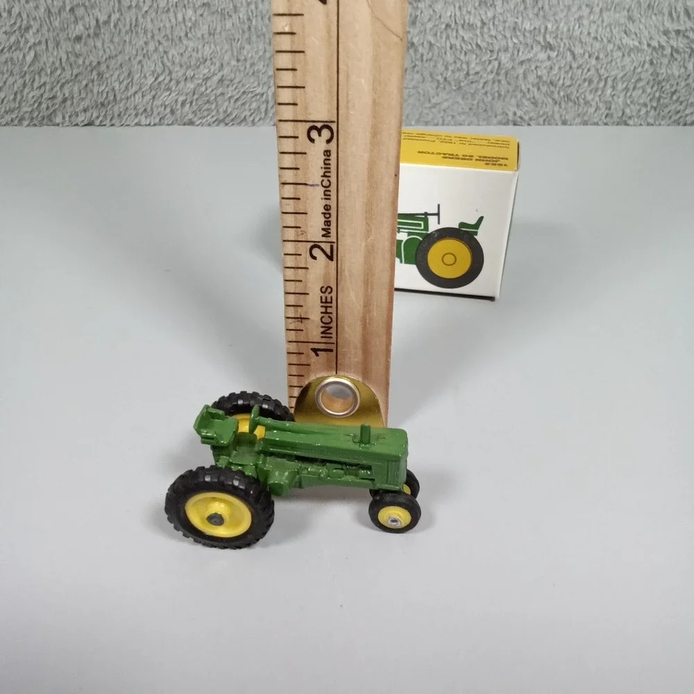 John Deere 1952 Model 60 Tractor Die-Cast‎ Miniature Collectible  Original Box